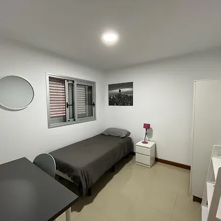 Urban, Quiet Flat For Digital & Remote Nomads Appartamento